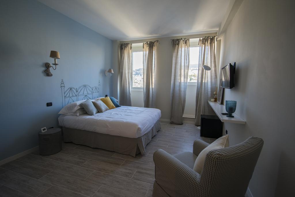 So&leo Guest house